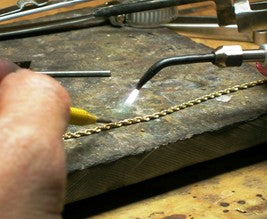 Oprava /Servis retazoviny alebo uzáveru